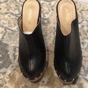 NWT faux leather mules